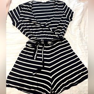 GAP shorts romper   Size L